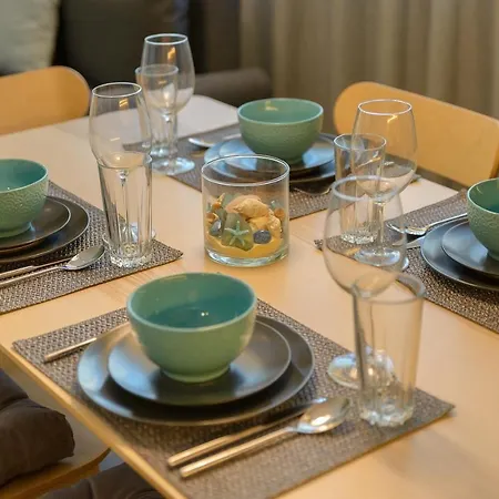 Freddo - Coral Complex With Parking & Pool * Warna